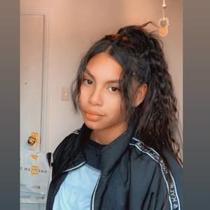 Meet your Posher, Anne